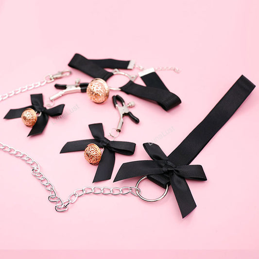 Bow Bell BDSM Set – Collar, Nipple Clamps & Leash